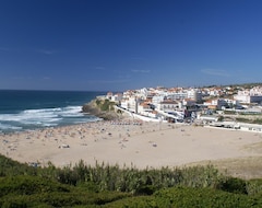 Casa/apartamento entero A 450 metros de la playa, Casa moderna de 2. (Colares, Portugal)