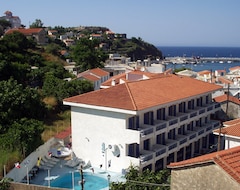 Hotelli Atheras (Evdilos, Kreikka)