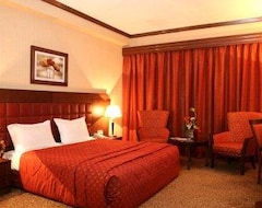 Hotel Grand Moov (Dubái, Emiratos Árabes Unidos)