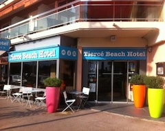 Hotel Tiercé Beach Hôtel (Cagnes-sur-Mer, France)