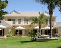 Otel Constantia Valley Lodge (Constantia, Güney Afrika)