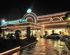 Khách sạn Queen Margarette Main (Lucena, Philippines)