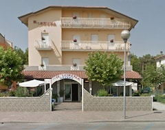 Khách sạn Hotel Lorena (Cérvia, Ý)