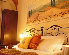 Hotel Podere Le Manzinaie (Montepulciano, Italy)