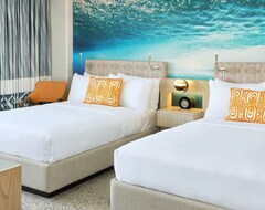 Otel Prime Location! 2 Awesome Units, Ocean View, Onsite Restaurant And Bar, Pool! (Honolulu, ABD)