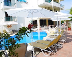 Khách sạn Hotel Ammos (Polichrono, Hy Lạp)