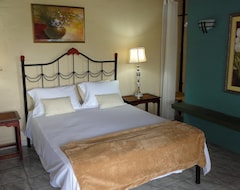 Khách sạn The Golden Frog Inn (El Valle, Panama)