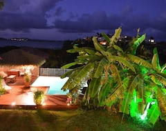 Koko talo/asunto Superb New F2 In Its Tropical Garden Near White Backgrounds (Le Robert, Antilles Française)