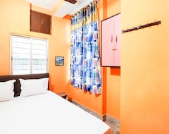 Hotel SPOT ON 44386 Petals Residency (Kolkata, India)