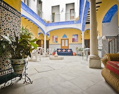 Hotel Trotamundos (Seville, Spain)