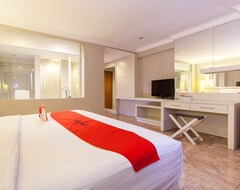 Hotel RedDoorz Plus @ HR Muhammad (Surabaya, Indonesia)
