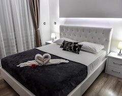 Khách sạn Guesthouse Premier (Ulcinj, Montenegro)