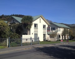 La Rochelle Motel (Akaroa, Yeni Zelanda)
