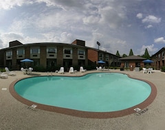 Khách sạn Days Inn & Suites By Wyndham Hickory (Hickory, Hoa Kỳ)