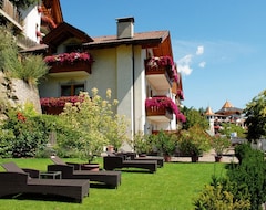 Khách sạn Hubertus (Villanders, Ý)