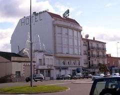Otel Ria de Vigo (Benavente, İspanya)