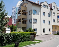 Hostel Ravnice (Zagreb, Hrvatska)