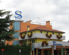 Hotel Centrale (Latisana, Italy)