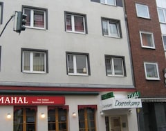 Hotel Doerenkamp (Düsseldorf, Germany)