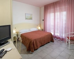 Khách sạn Hotel Le Soleil (San Benedetto del Tronto, Ý)