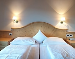 Hotel Rü Blanch (Abtei, Italien)