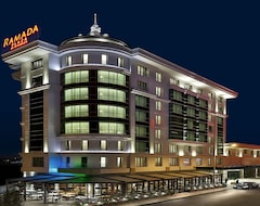 Khách sạn Ramada Plaza by Wyndham Eskisehir (Eskisehir, Thổ Nhĩ Kỳ)