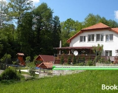 Toàn bộ căn nhà/căn hộ Yoyo Zurli Park (Bozovici, Romania)
