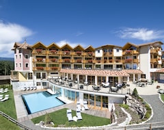Hotel Chalet Tianes (Kastelruth, Italy)