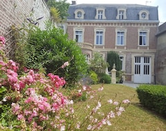Cijela kuća/apartman Large Charming House In The Heart Of Town With Large Garden (Saint-Valery-sur-Somme, Francuska)