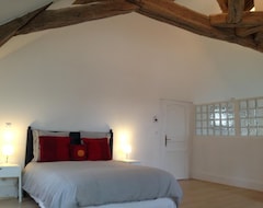 Bed & Breakfast Les Chambres d'Hotes du Bois Joli (Semur-en-Auxois, Francuska)