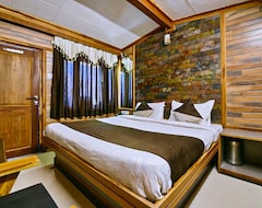 Khách sạn Hotel Shivraj (Nainital, Ấn Độ)