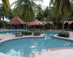 Khách sạn Raintree Beach Resort (Kota Kinabalu, Malaysia)