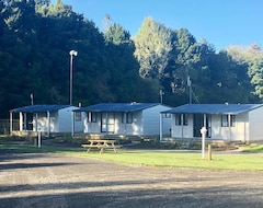 Camping site Stratford Motel & Holiday Park (Stratford, New Zealand)