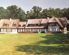 Toàn bộ căn nhà/căn hộ Chaumière Traditionnelle Normande Au Coeur De La Région Des Haras (Francheville, Pháp)