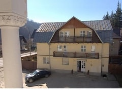 Pansiyon Sinaia - Casa Ta (Sinaia, Romanya)