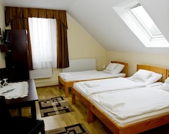 Hotelli Kemence Csárda És Szálloda (Nyíregyháza, Unkari)