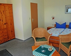 Khách sạn 07 Double Room - Deb 006 Pension Seeperle (Sellin, Đức)