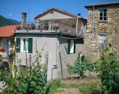 Toàn bộ căn nhà/căn hộ La Casa Delle Fragole Acquetico (Pieve di Teco, Ý)