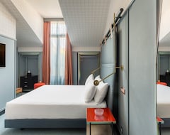 Khách sạn Room Mate Giulia (Milan, Ý)