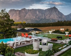 Khách sạn Clouds Estate (Stellenbosch, Nam Phi)