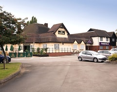 Khách sạn Royal Oak by Greene King inns (Bromborough, Vương quốc Anh)