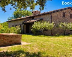 Toàn bộ căn nhà/căn hộ Villa Le Brugnolete - Appartamento Est (Sarnano, Ý)