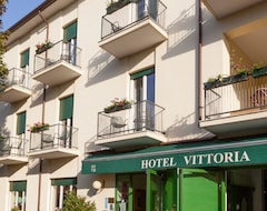 Otel Vittoria (Bardolino, İtalya)