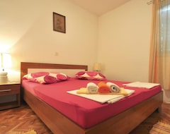Hotel Ferienhaus 141789 (Makarska, Croacia)