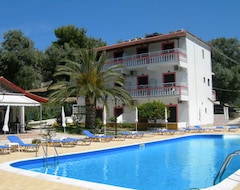 Apart Otel Hotel Olga (Agios Stefanos Avlioton, Yunanistan)