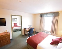 Hotel Service Plus Inns & Suites Drayton Valley (Drayton Valley, Canada)