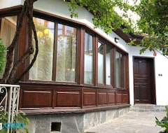 Koko talo/asunto The Fancy Old House With The Yard (Plovdiv, Bulgaria)