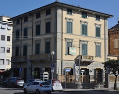 Hotel Vittoria (Viareggio, Italija)