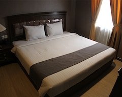 Hotel Travellers Suites (Medan, Indonesien)