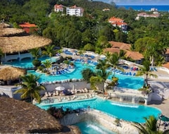 Junior Suite With Vip Amenties At Cofresi Palm Beach Resort & Spa - 4 Star Hotel (Puerto Plata, Dominikanska Republika)